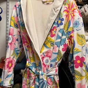 VS hooded bathrobe. Terrycloth lined. Cotton outer and matching belt.